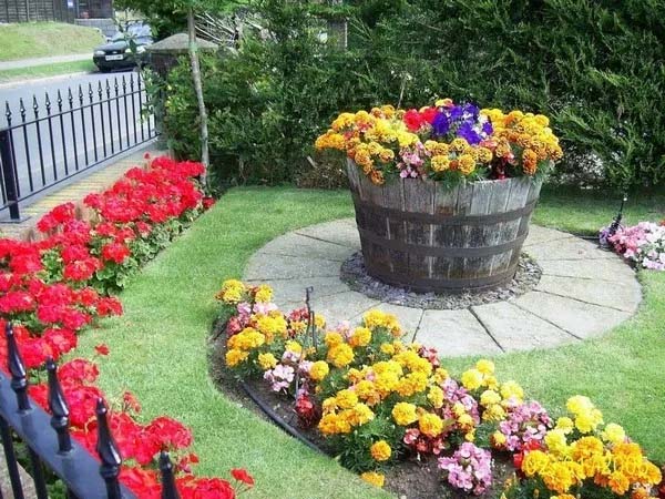 Large Wooden Barrel Flower